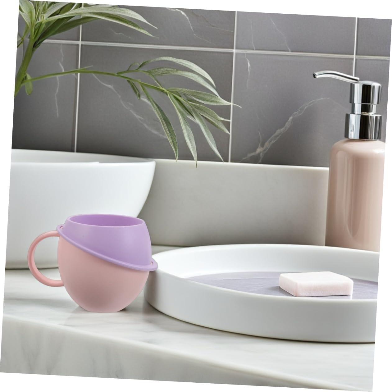 MAGICLULU 2-Piece Plastic Mouthwash Holder for Kids Toothbrush Beverage Tumbler