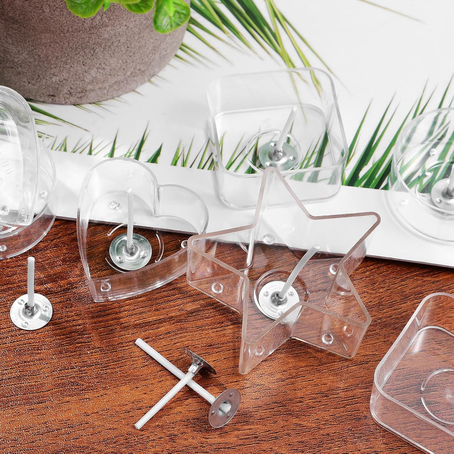 40pcs Plastic Clear Tealight Candle Cup Holders with 100 Wick
