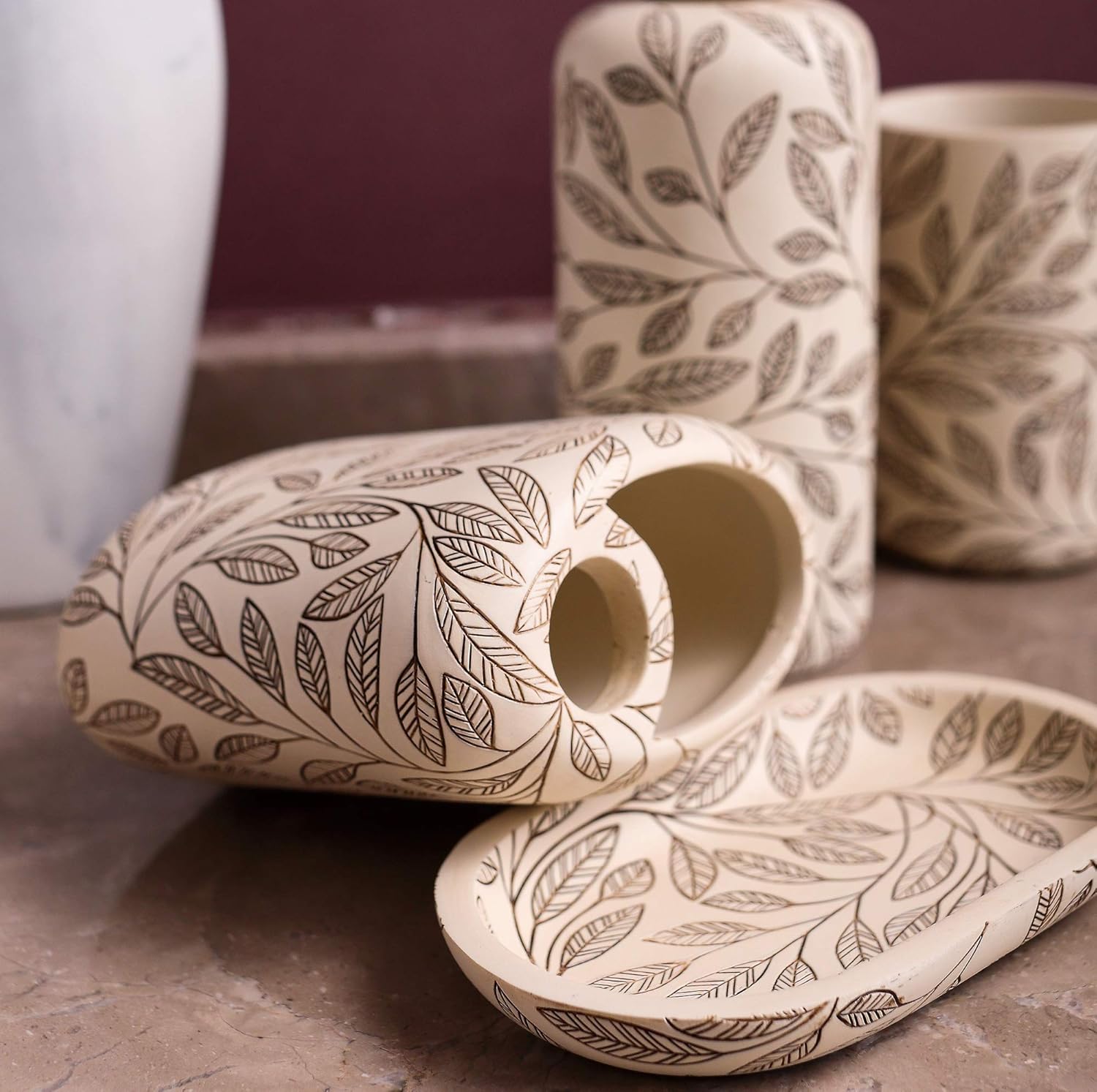Sturdy Rustic Bathroom Set