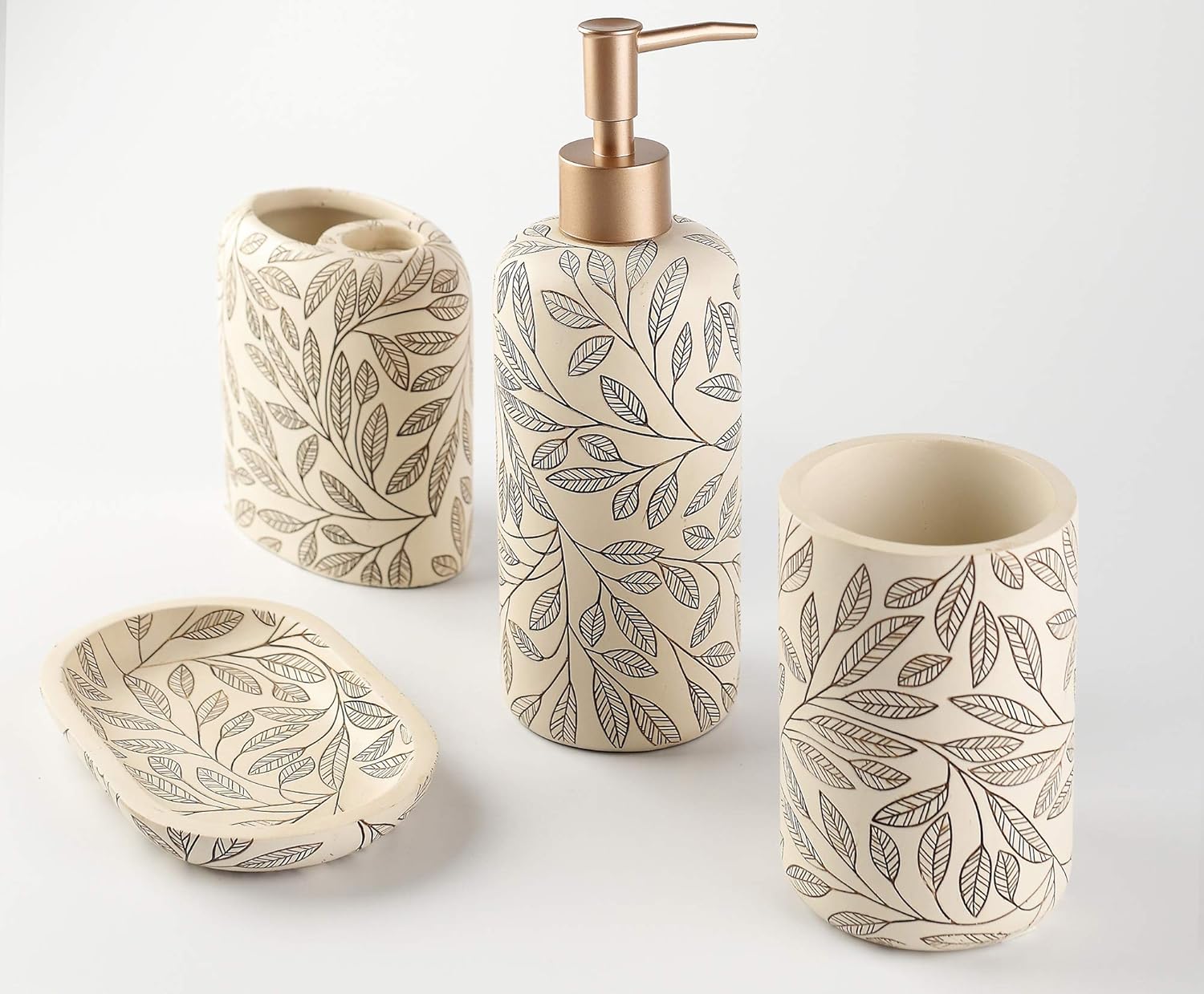 Sturdy Rustic Bathroom Set