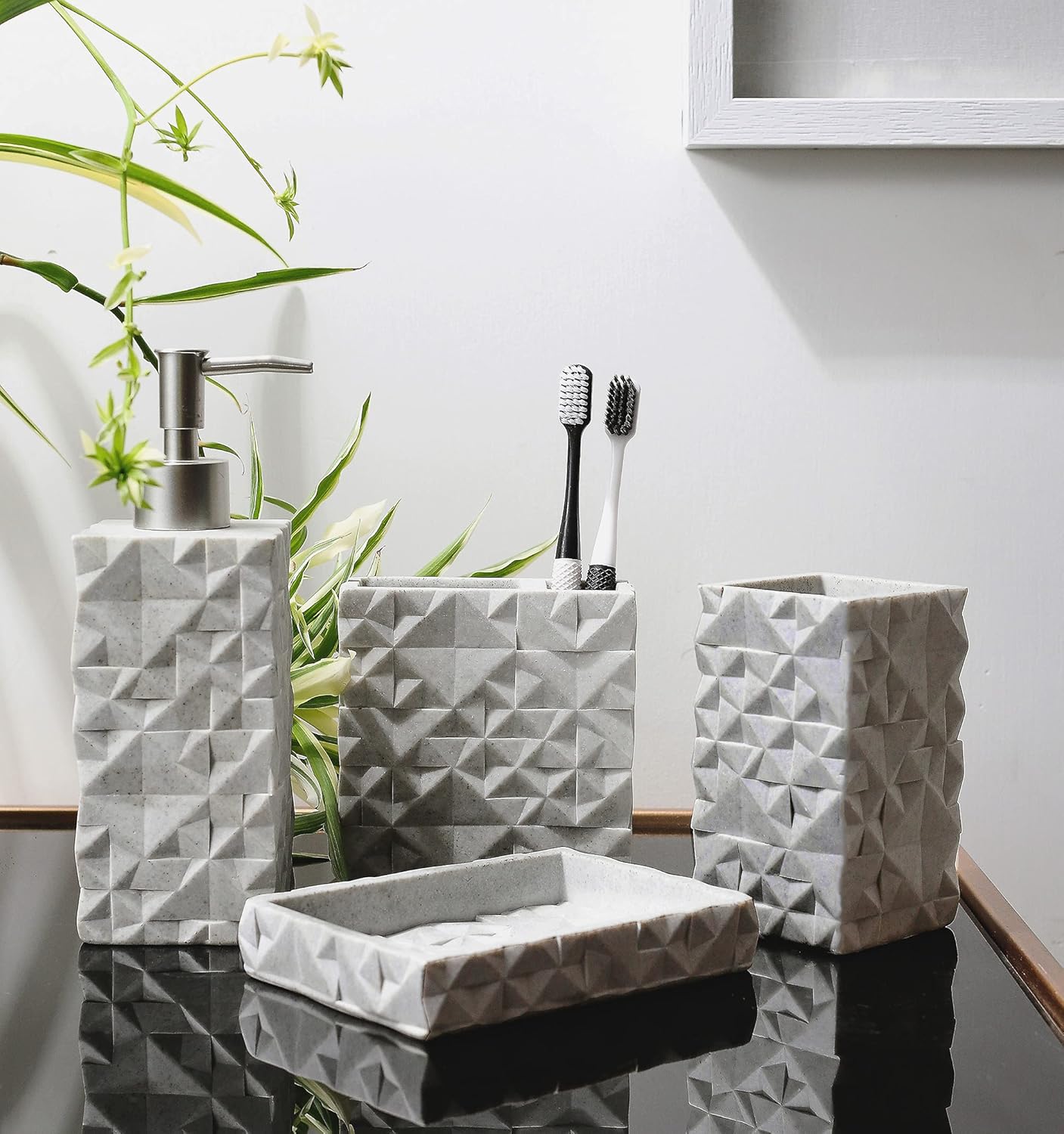 Hymmah Bathroom Accessories Set 4 Pcs Resin