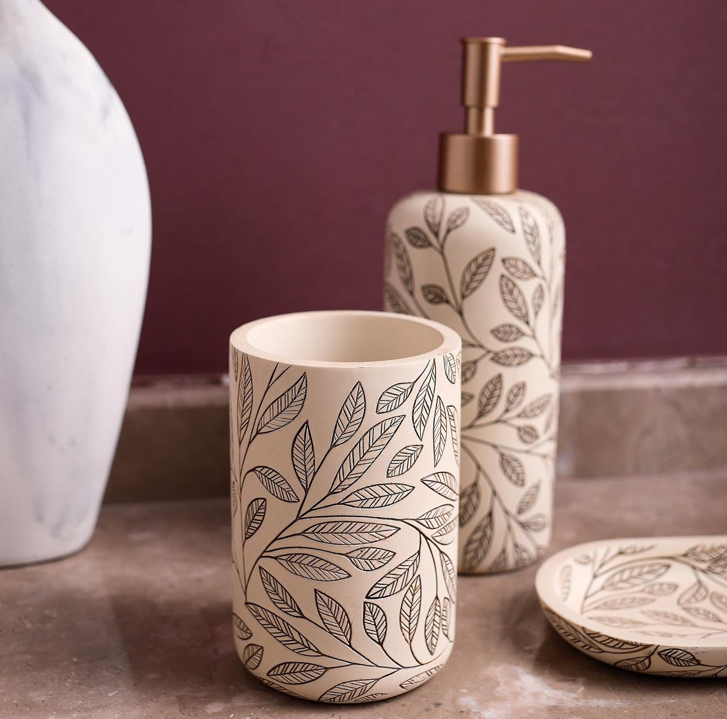 Sturdy Rustic Bathroom Set